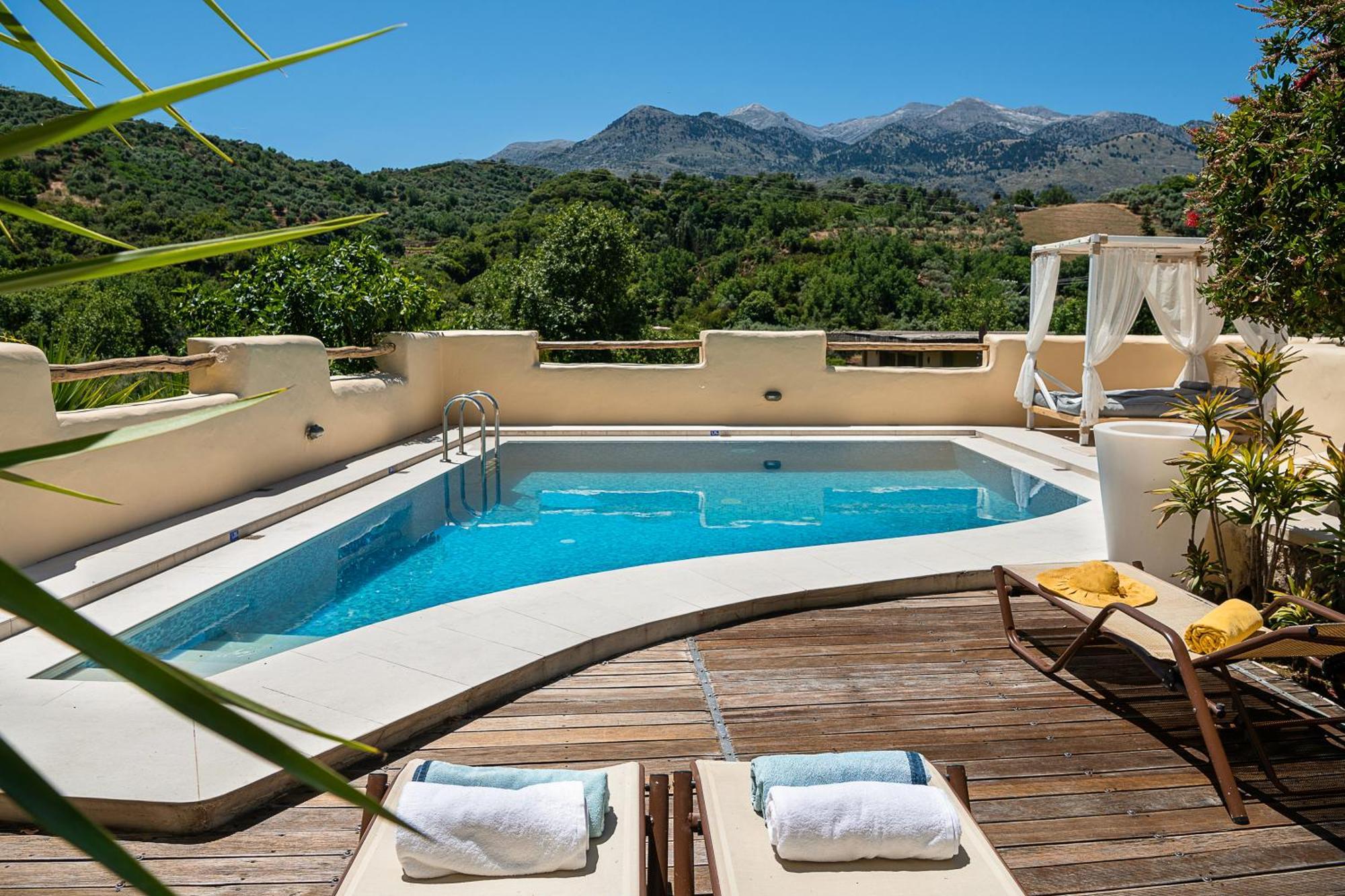 Verekinthos Villas - Pool, Hot Tub, Bbq, Kids Playground, Stunning Mountain Views Yerolákkos エクステリア 写真