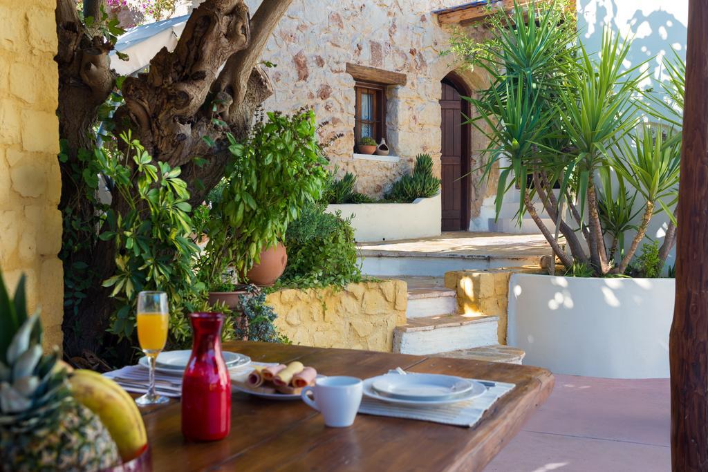 Verekinthos Villas - Pool, Hot Tub, Bbq, Kids Playground, Stunning Mountain Views Yerolákkos エクステリア 写真